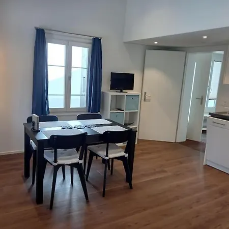 New.. Matten Family Suite, Sleeps 4 * Matten bei Interlaken